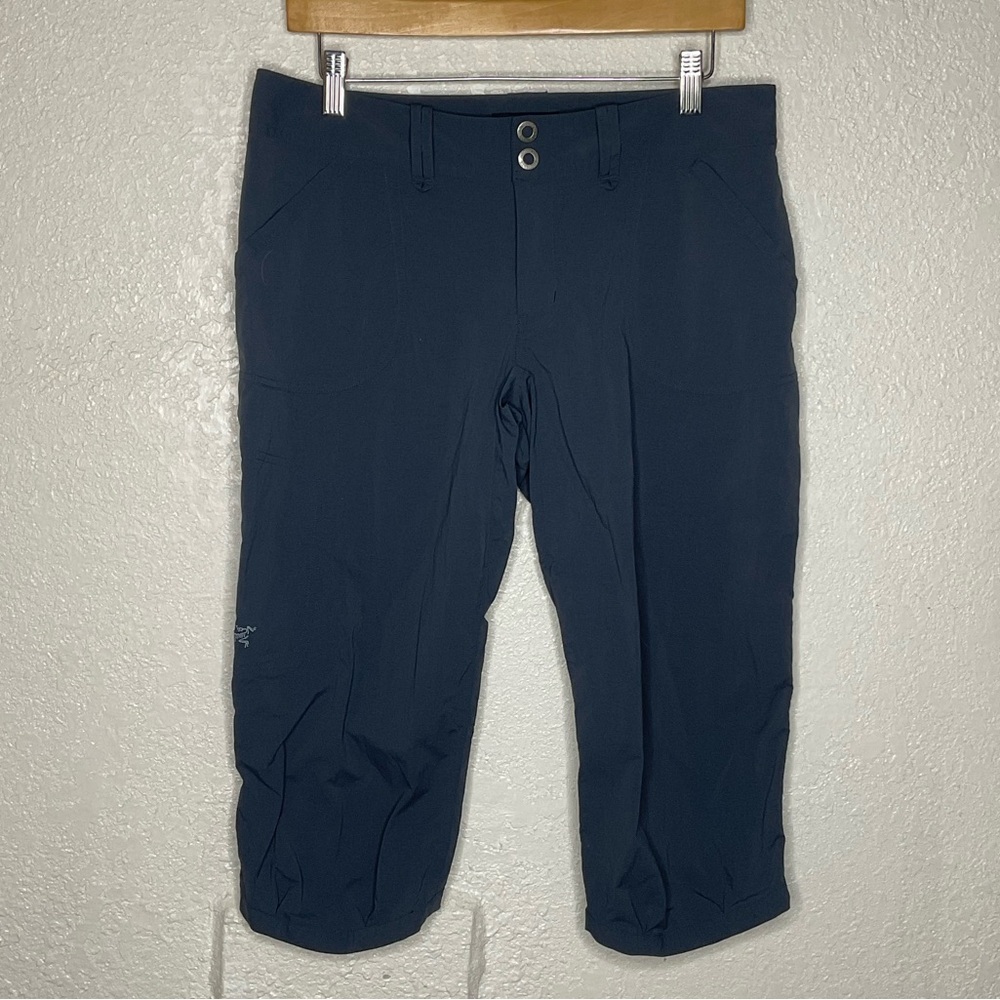 Arc'teryx Navy Cropped Pants